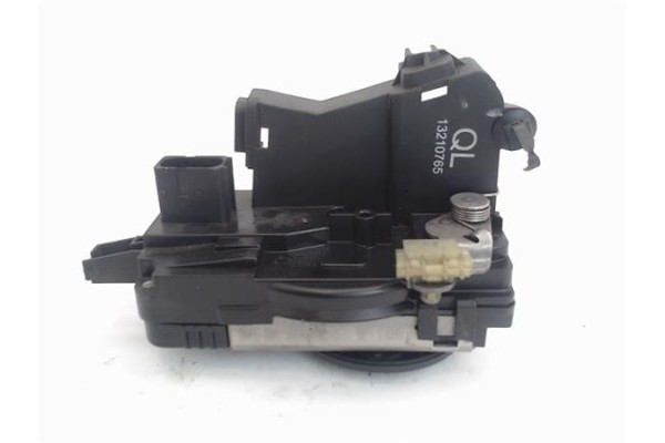 Recambio de cierre electromagnetico delantero derecho para opel vectra c berlina 1.9 cdti referencia OEM IAM 133240 13210765 