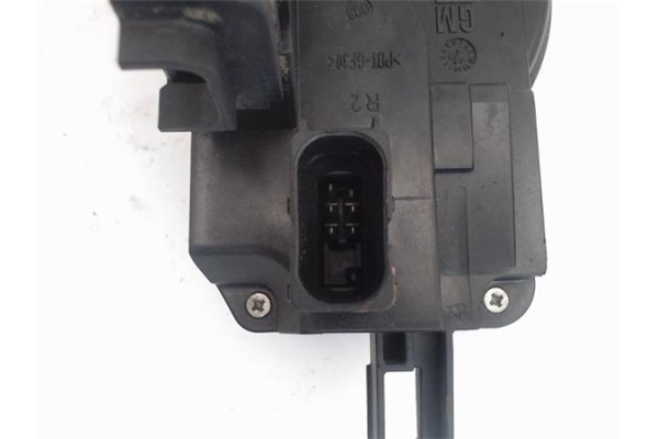 Recambio de cierre electromagnetico delantero derecho para opel vectra c berlina 1.9 cdti referencia OEM IAM 133240 13210765 