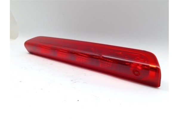 Recambio de luz central de freno para peugeot 308 1.4 urban referencia OEM IAM 968042658001  