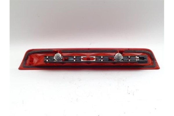 Recambio de luz central de freno para peugeot 308 1.4 urban referencia OEM IAM 968042658001  