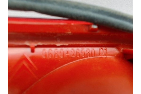 Recambio de luz central de freno para peugeot 308 1.4 urban referencia OEM IAM 968042658001  