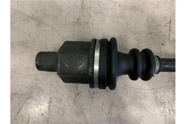 Recambio de palier delantero derecho para renault clio ii fase i (b/cb0) 1.4 alize referencia OEM IAM 7701352775 5965 8200231936