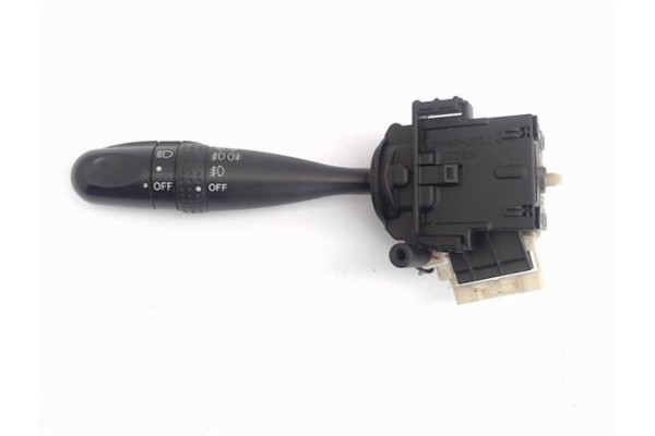 Recambio de mando intermitencia para toyota corolla sedán (_e12j_, _e12t_) 2.0 d4d referencia OEM IAM   