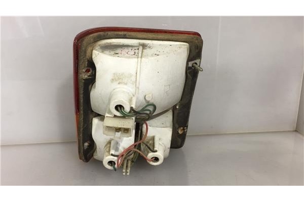 Recambio de piloto trasero derecho para mitsubishi montero (l040) 2.5 2500 td (2-ptas.) referencia OEM IAM MB283726  