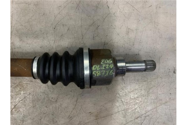 Recambio de palier delantero izquierdo para peugeot 206 1.4 i referencia OEM IAM 3272CQ  