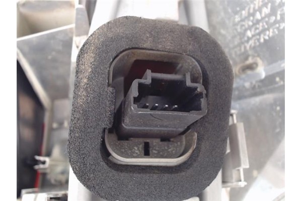 Recambio de piloto trasero izquierdo para citroen c4 picasso 2.0 hdi referencia OEM IAM 9653547580  