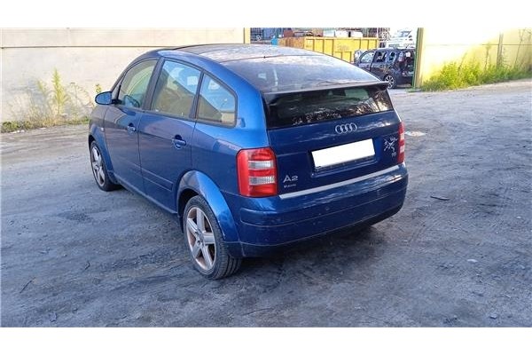 audi a2 (8z) del año 2004