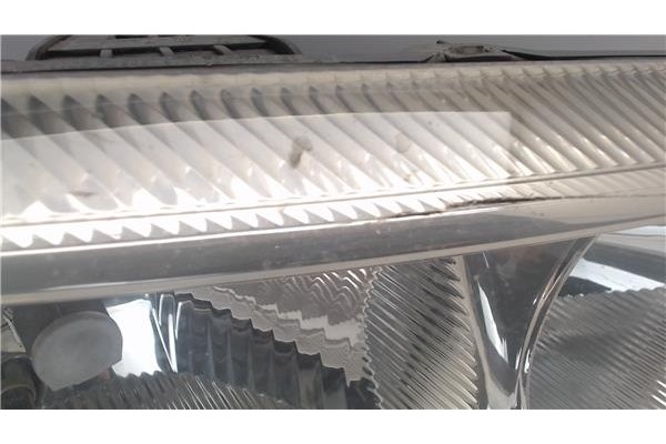 Recambio de faro delantero dcho para renault laguna ii (bg0) referencia OEM IAM 7700420129 8200002847 