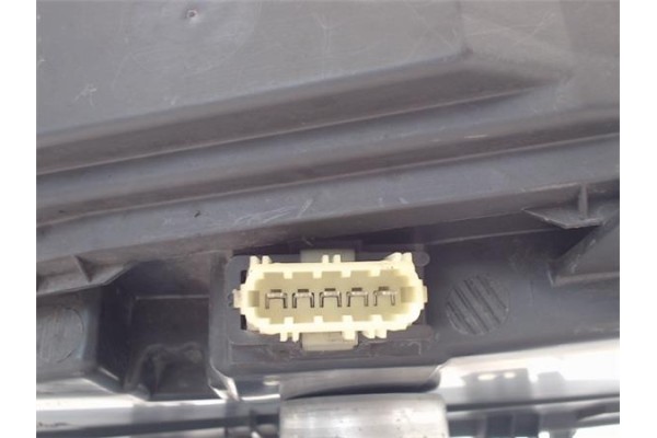 Recambio de faro delantero dcho para citroen xantia berlina 2.0 hdi 90 referencia OEM IAM 88205034D 60974410 