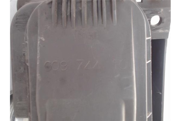 Recambio de faro delantero dcho para citroen xantia berlina 2.0 hdi 90 referencia OEM IAM 88205034D 60974410 