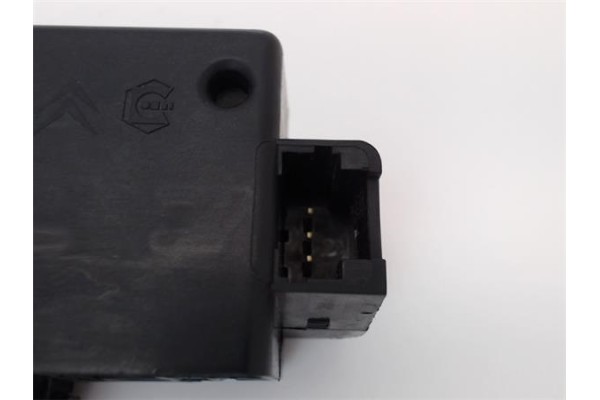 Recambio de cierre electromagnetico porton para peugeot 307 break / sw (s1) 1.6 hdi 110 referencia OEM IAM 9646091580  