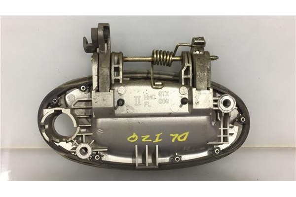 Recambio de maneta exterior delantero izquierda para hyundai lantra familiar (rd) 1.6 16v referencia OEM IAM 8265029003  