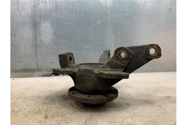 Recambio de mangueta delantero izquierda para fiat i doblo (119) 1.9 jtd referencia OEM IAM 51721619  