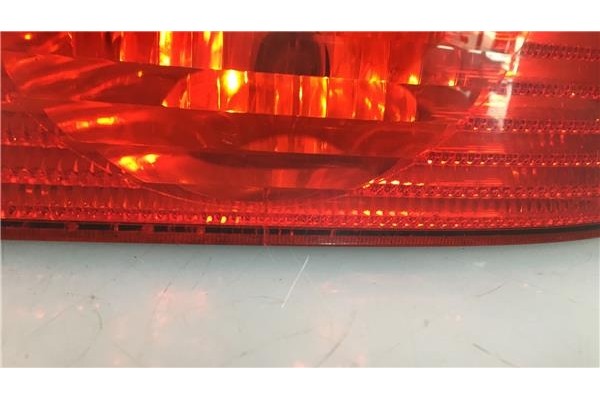 Recambio de piloto trasero derecho para volkswagen polo iv (9n1) 1.4 16v referencia OEM IAM 6Q6945096 6Q6945112 