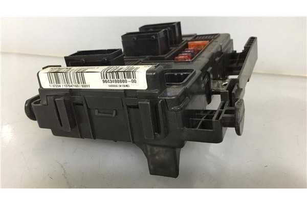 Recambio de caja fusibles/rele para citroen berlingo 2.0 hdi collection combi referencia OEM IAM 9643498880 T118470003G 