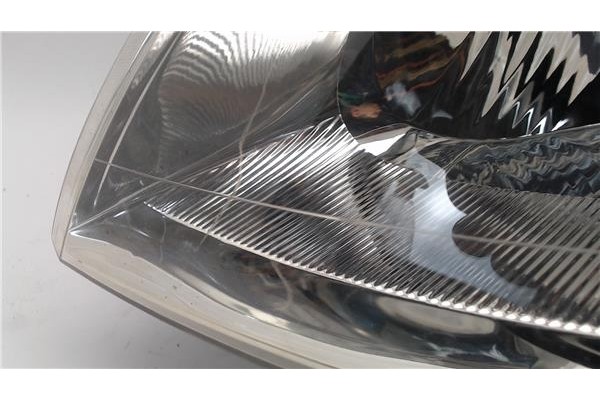 Recambio de faro delantero izquierdo para citroen xsara picasso referencia OEM IAM 89300190 9631495180 