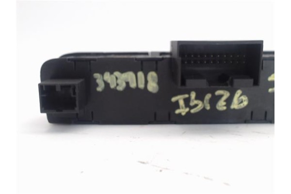 Recambio de conjunto interruptores para seat ibiza (6p1) 1.0 style referencia OEM IAM 6P0927137E  