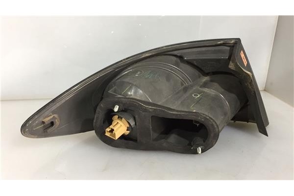 Recambio de piloto trasero derecho para mazda 6 berlina (gg) 2.0 di referencia OEM IAM 22061971  