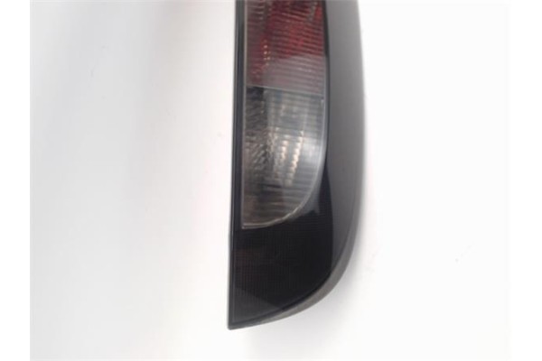 Recambio de piloto trasero derecho para opel corsa c 1.4 16v referencia OEM IAM 24457236 89307501 