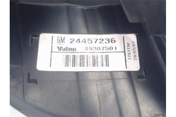 Recambio de piloto trasero derecho para opel corsa c 1.4 16v referencia OEM IAM 24457236 89307501 