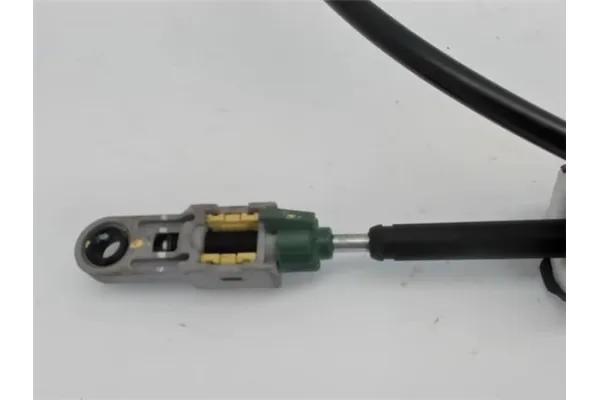 Recambio de soporte cable mando para toyota c-hr (x10) 2.0 hibrido referencia OEM IAM 112113501  