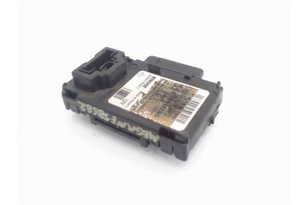 Recambio de clausor para renault megane ii (bm0/1_, cm0/1_) 1.6 16v (bm0c, cm0c) referencia OEM IAM 8200125077  