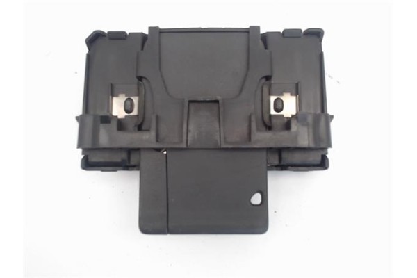 Recambio de clausor para renault megane ii (bm0/1_, cm0/1_) 1.6 16v (bm0c, cm0c) referencia OEM IAM 8200125077  