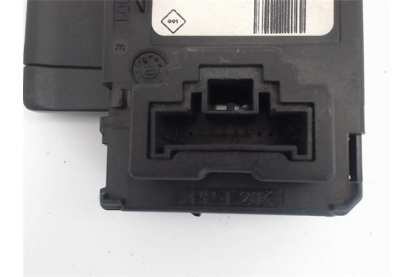 Recambio de clausor para renault megane ii (bm0/1_, cm0/1_) 1.6 16v (bm0c, cm0c) referencia OEM IAM 8200125077  
