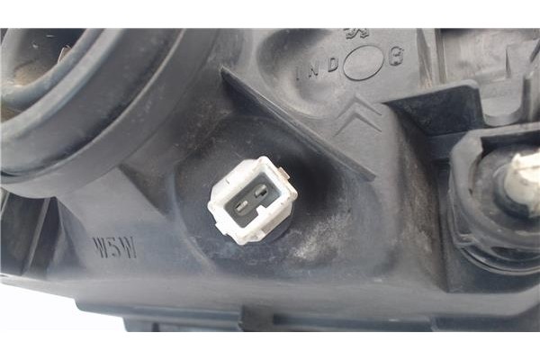 Recambio de faro delantero izquierdo para citroen saxo referencia OEM IAM   