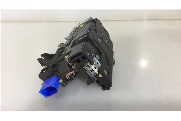 Recambio de cierre electromagnetico delantero derecho para seat toledo (5p2) 2.0 tdi 16v referencia OEM IAM 3D1837016  3D1837016