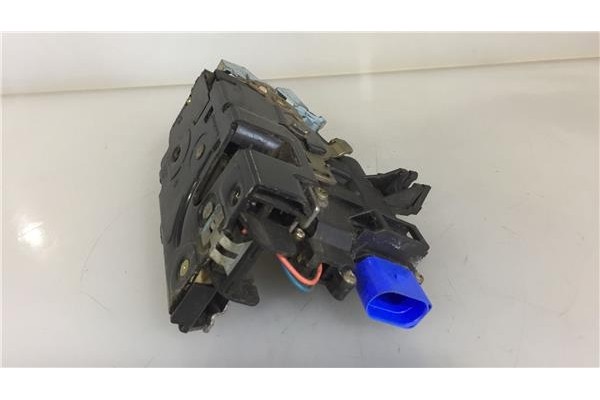 Recambio de cierre electromagnetico delantero izquierdo para seat toledo (5p2) 2.0 tdi 16v referencia OEM IAM 3D1837015  3D18370