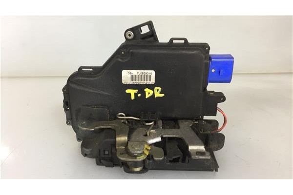 Recambio de cierre electromagnetico trasero derecho para seat toledo (5p2) 2.0 tdi 16v referencia OEM IAM 7L0839016  7L0839016A 