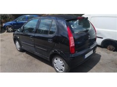 tata indica (40_v2) del año 2008