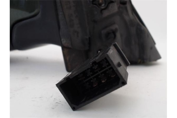Recambio de retrovisor electrico izquierdo para audi a4 berlina (b5) 1.8 referencia OEM IAM 010594  