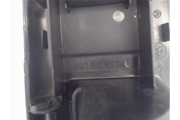 Recambio de mando elevalunas delantero izquierdo para volkswagen polo iv (9n1) 1.4 16v referencia OEM IAM 6q1867171e  