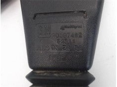 Recambio de anclaje cinturon delantero derecho para opel corsa b 1.0 eco referencia OEM IAM 90387492  