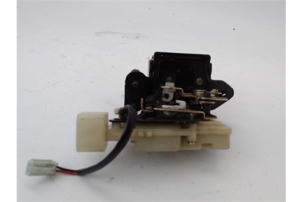 Recambio de cerradura porton para mazda premacy (cp) 2.0 td referencia OEM IAM C10062310F  