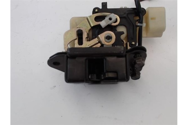 Recambio de cerradura porton para mazda premacy (cp) 2.0 td referencia OEM IAM C10062310F  