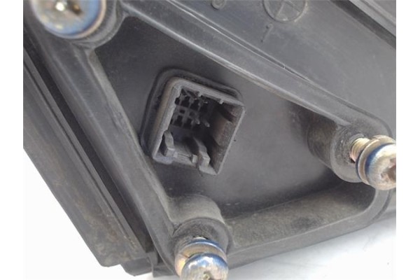 Recambio de bandeja trasero para peugeot 207 1.6 hdi referencia OEM IAM 8794RY  