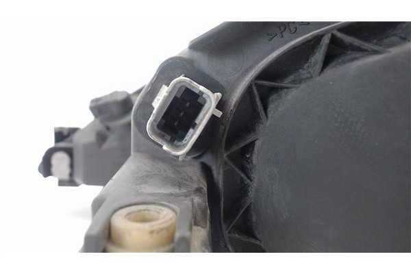Recambio de faro delantero dcho para peugeot 206 referencia OEM IAM 9628666780 6205S9087276 