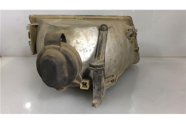 Recambio de faro delantero izquierdo para peugeot 309 1.3 referencia OEM IAM 620469  