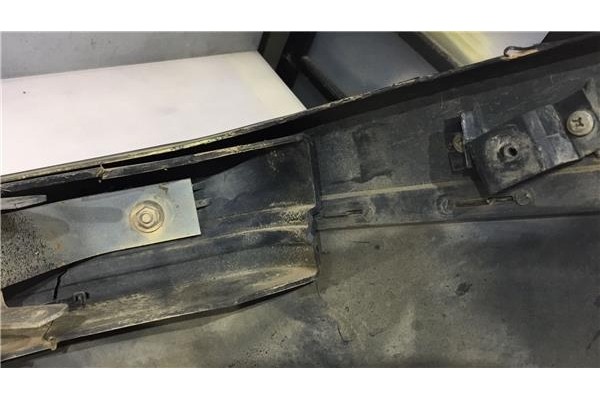Recambio de paragolpes delantero para peugeot 309 1.3 referencia OEM IAM 740145  