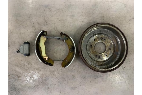 Recambio de tambor freno trasero izquierdo para rover 45 sedán (rt) 1.4 referencia OEM IAM   