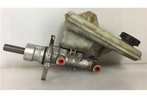 Recambio de bomba freno para renault trafic ii combi 1.9 generation expression combi corto referencia OEM IAM 32067008C  