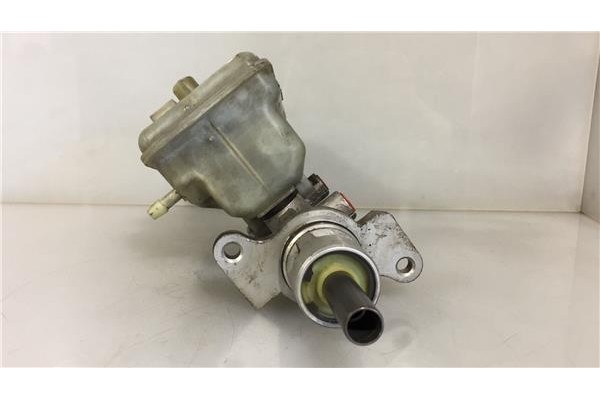 Recambio de bomba freno para renault trafic ii combi 1.9 generation expression combi corto referencia OEM IAM 32067008C  