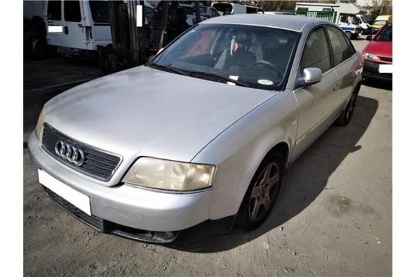AUDI A6 BERLINA (4B2)