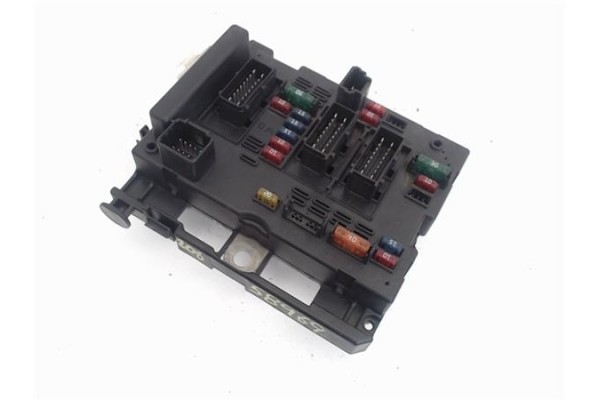 Recambio de caja fusibles/rele para peugeot 206 1.4 i referencia OEM IAM 9650664180  