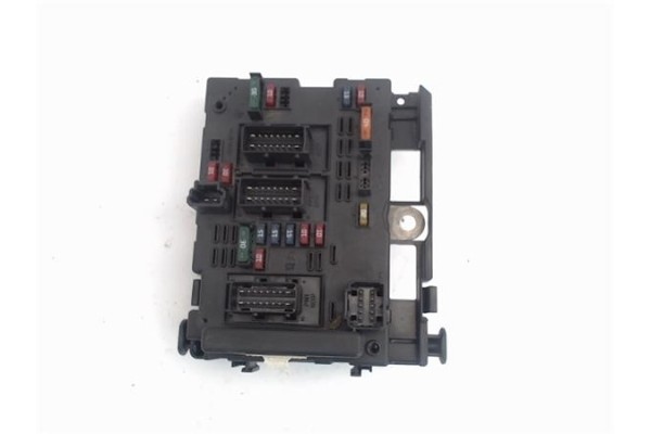 Recambio de caja fusibles/rele para peugeot 206 1.4 i referencia OEM IAM 9650664180  