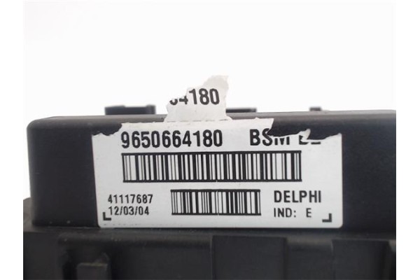 Recambio de caja fusibles/rele para peugeot 206 1.4 i referencia OEM IAM 9650664180  
