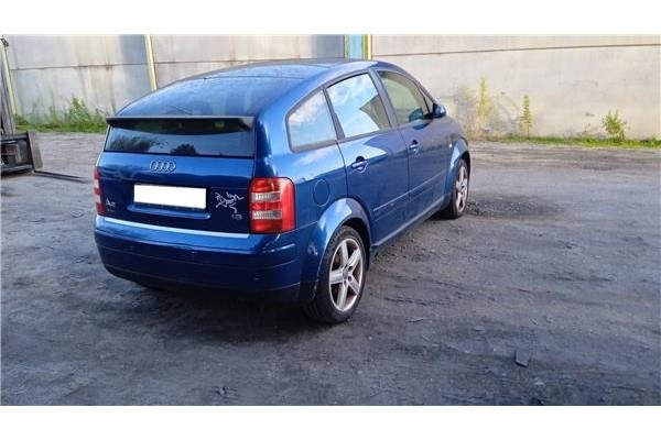 audi a2 (8z) del año 2004